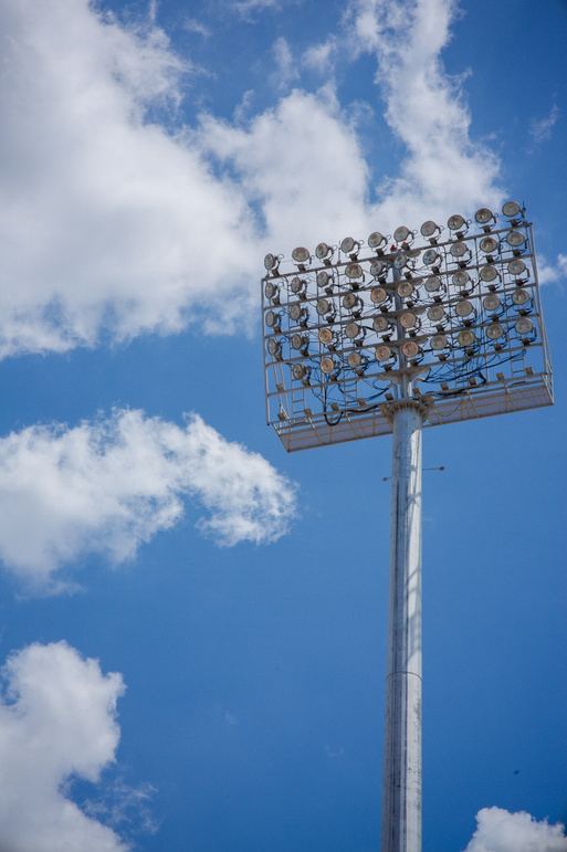Highmast lighting pole